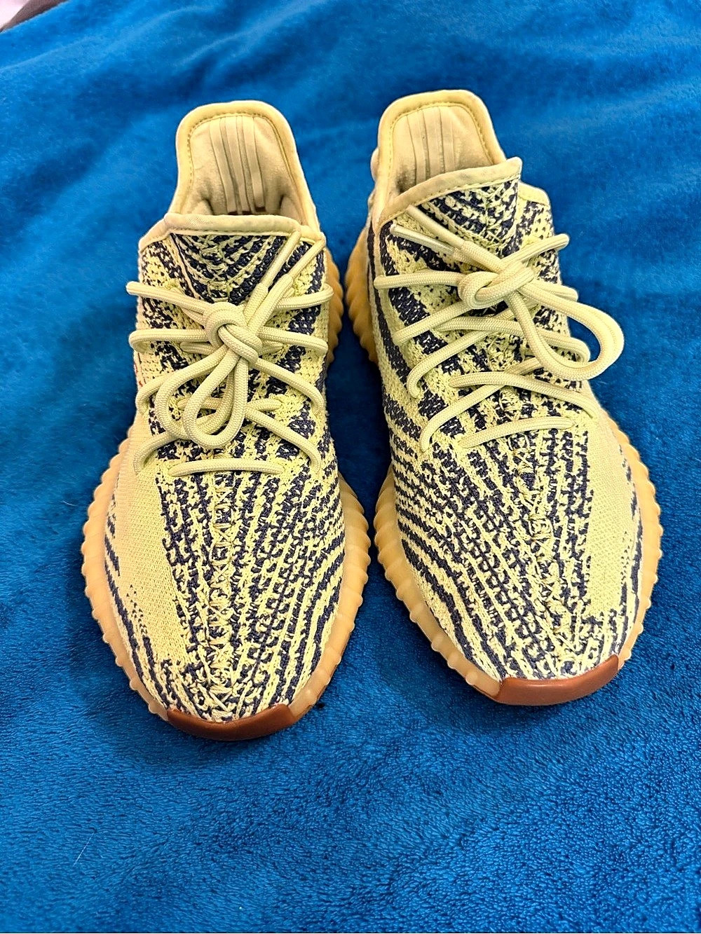 Yeezy 350 V2 "Frozen Yellow" with Raw steel and yellow Men’s Size 8.5